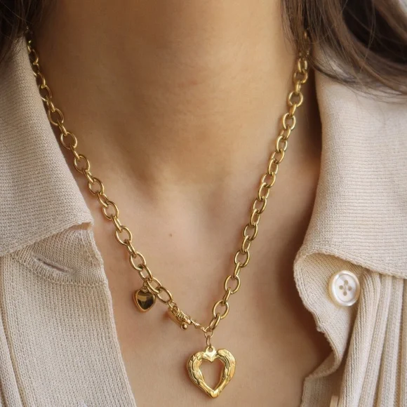 Waterproof toggle clasp heart necklace - Picture 4 of 7